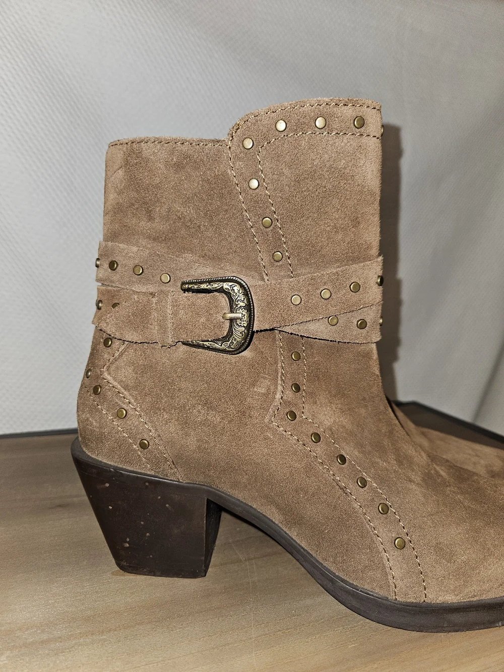 Crown Vintage Brown Suede Studded Ankle Boots Size 10M